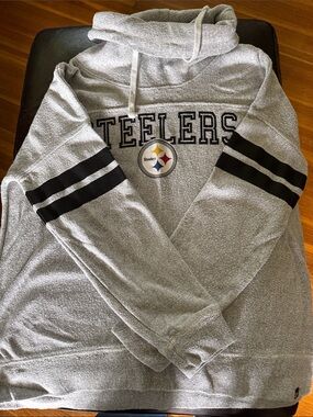 '47 Brand Gray Pullover with Black Logo Tag
